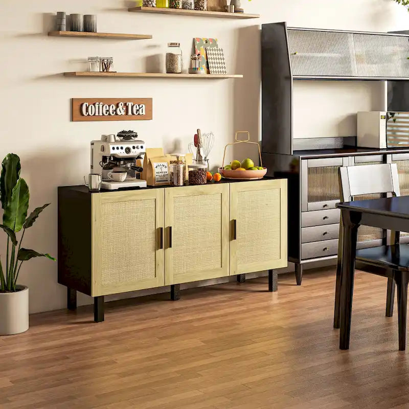 Buffet vaisselier avec 3 portes en rotin et étagères réglables